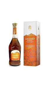 Коньяк Ararat Apricot со вкусом абрикоса, 35% 0.5л
