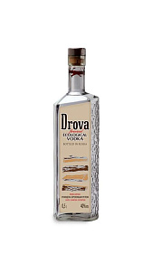 Водка Drova очищена ореховым углем 40% 0.5л